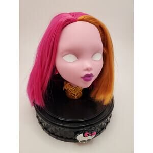 Monster High Gore-geous Anti Styling Head accessories and tattoos included